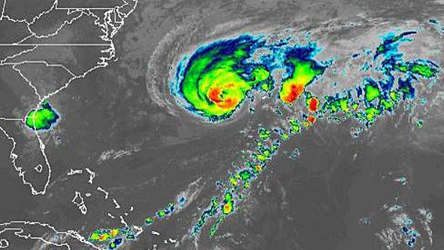Imagem do satlite GOES mostra o furaco Humberto, o segundo mais forte do Atlntico desta temporada. Crdito: NOAA