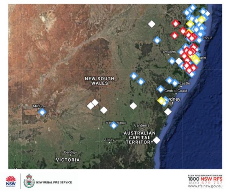 O mapa mostra a concentrao dos incndios florestais, assim como o nvel de emergncia dos eventos, na costa leste da Austrlia. Crdito: NSW RFS 
