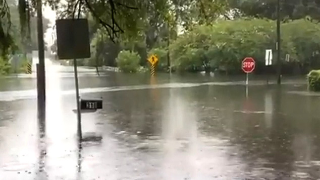 Inundaes na Louisiana com a chegada da tempestade tropical Cristobal neste domingo. Crdito: Imagem divulgada pelo twitter @bbcweather<BR>