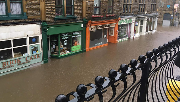 Tempestade Ciara provoca inundaes no Reino Unido. Crdito: Imagem de West Yorkshire, divulgada pelo twitter @unionlib 