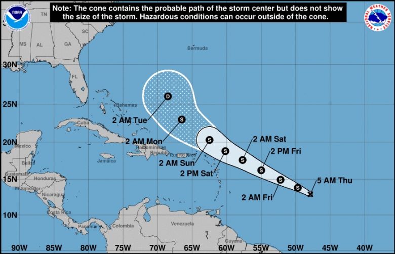 Possvel trajeto da tempestade tropical Josephine que dever se formar em breve sobre as guas do Atlntico. Crdito: NHC.