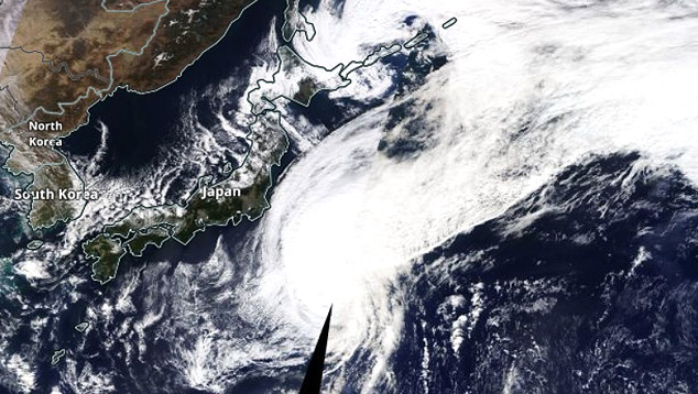 Imagem de satlite mostra o tufo Malou ao largo do Japo nesta sexta-feira. A tormenta deixa ilhas da regio em alerta. Crdito: Worldview/NASA 