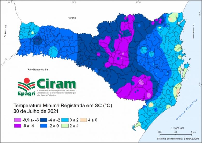 Mapa indica localizao e mnimas registradas em Santa Catarina no dia 30 de julho pelo Epagri-Ciram. Urupema teve a menor temperatura com -8,9C. Crdito: Epagri-Ciram.