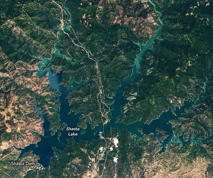 Imagem de satlite mostra o reservatrio Shasta Lake em 13 de junho de 2019. Crdito: NASA