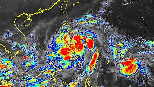 Imagem de satlite mostra a grande rea da tempestade Nalgae sobre o arquiplago das Filipinas. Crdito: Agncia Meteorolgica do Japo (AMJ) 