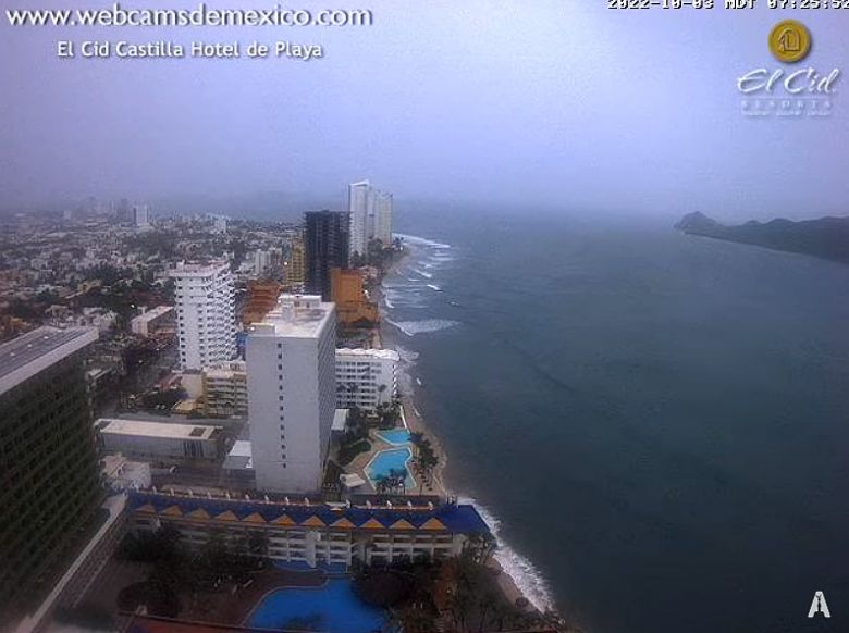 Imagem por webcam de Mazatln, em Sinaloa, pode onde o furaco Orlene se aproxima da costa Mexicana. Crdito: Webcams de Mxico 