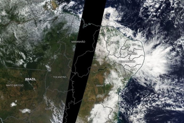 A imagem de satlite do dia 28 de maio mostra as fortes instabilidades causadas pela Onda de Leste atuando sobre a costa de Pernabuco e outros estados nordestinos. A chuva aumentou muito na madrugada do sbado. Crdito: Worldview/NASA