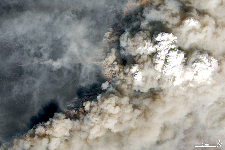 Incndio florestal no leste da Monglia produziu pirocmulos captados em imagens de satlite esta semana. Crdito: NASA