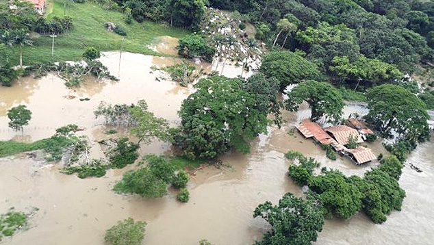 Vinte e sete cidades so afetadas pelas chuvas fortes de abril na Bahia. Crdito: Grupo Areo da PM/BA