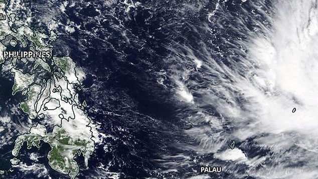 Imagem de satélite mostra a aproximação do tufão Kammuri das Filipinas. A região deve ser impactada no início de dezembro. Crédito: Wordview Nasa. 