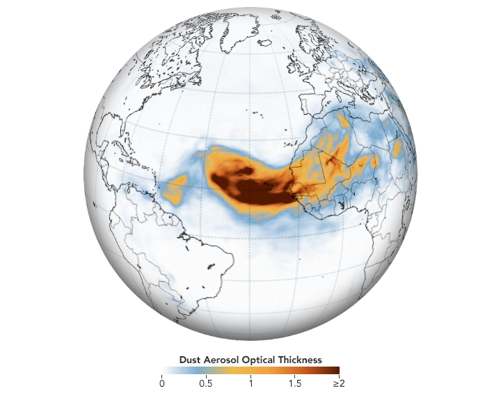 Modelo atmosf�rico mostra a grande concentra��o de part�culas sobre o Atl�ntico, na costa oeste da �frica. Cr�dito: NASA.