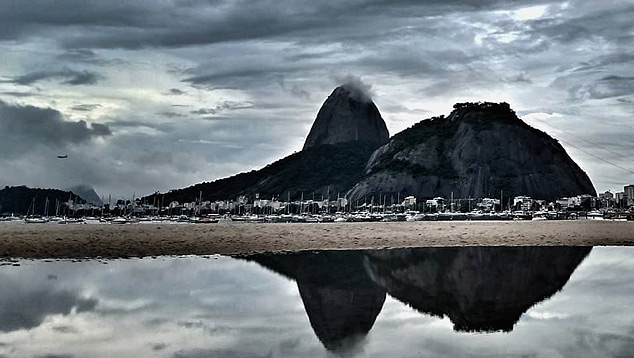 Tempo fechado no Rio de Janeiro nesta terça-feira. Primavera começou debaixo de muita chuva. Crédito: Imagem divulgada pelo Centro de Operações do Rio de Janeiro. 