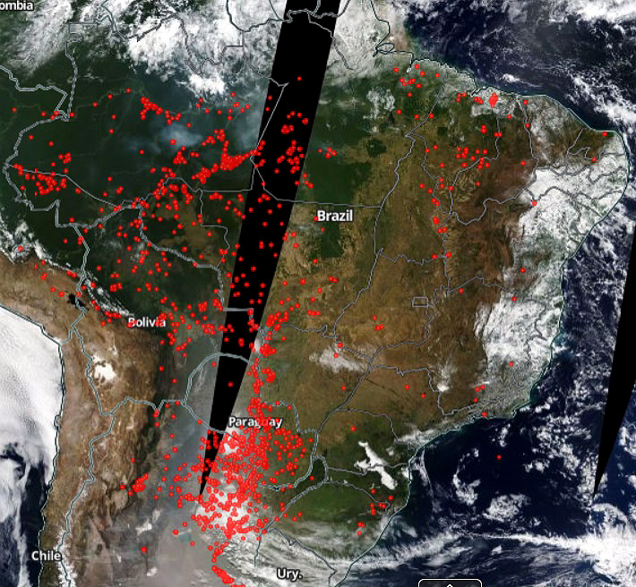 Detalhe dos focos de queimadas detectados sobre o Brasil pelo satélite AQUA, da NASA, durante passagens no dia 2 de agosto de 2020. Crédito: Worldview/Nasa. 