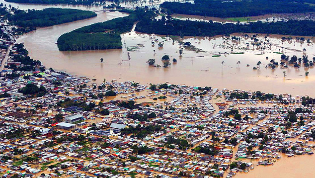 Devido às enchentes ocorridas no estado do Acre, um total de 110.766 pessoas foram atingidas nos últimos dias. Crédito: Fotos Públicas.