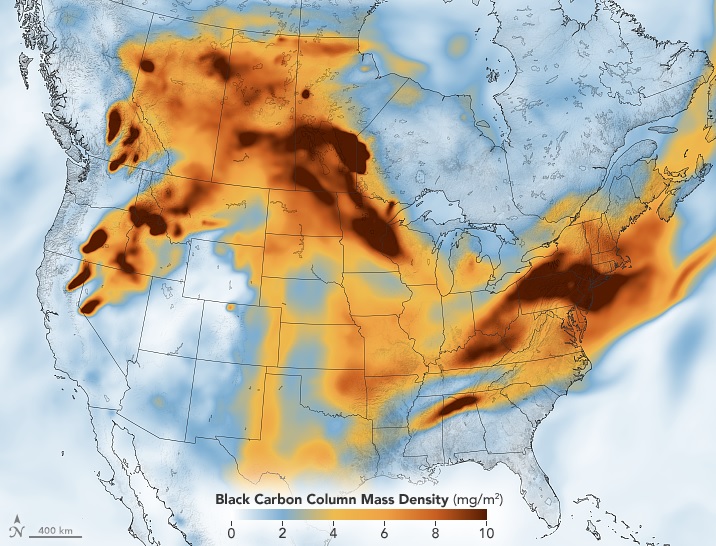 Mapa indica a concentração de fuligem sobre a América do Norte no dia 21 de julho. Crédito: NASA