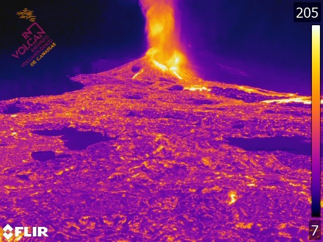 Imagem térmica mostra o grande rio de lava na montanha de Laguna, nesta terça-feira, dia 26. Crédito: Divulgação INVOLCAN