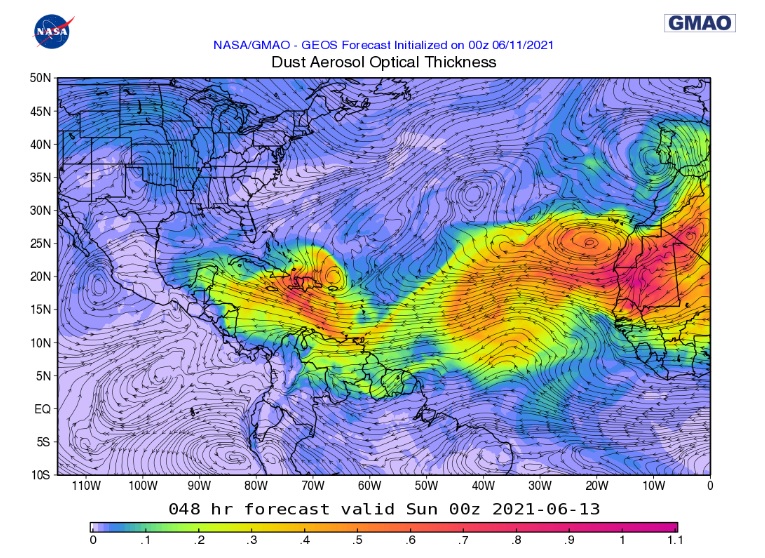 Modelagem mostra a concentra��o de poeira sobre v�rias �reas do Caribe no domingo, dia 13. Cr�dito: NASA