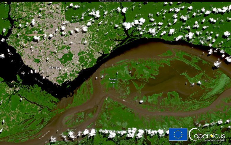 Inunda��es na regi�o de Manaus captadas por sat�lites em 6 de junho de 2021. Cr�dito: Uni�o Europeia, imagens da miss�o Copernicus Sentinel-2.  