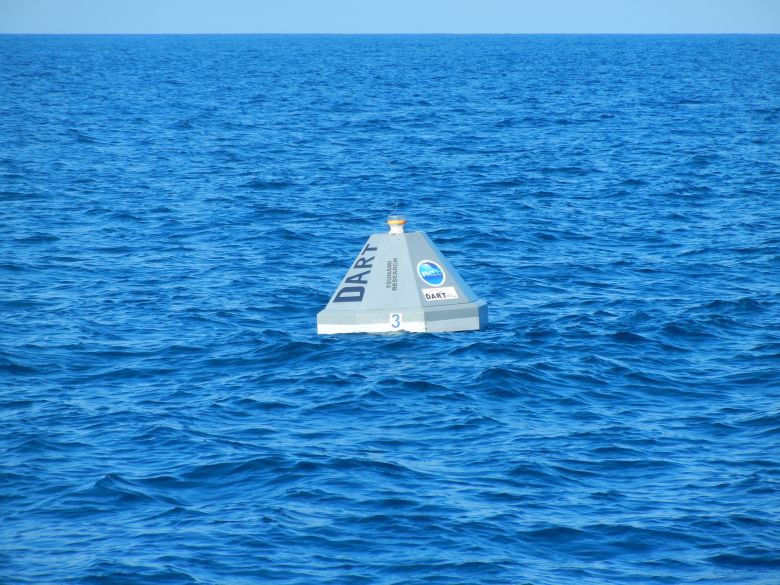 B�ias NOAA DART realizam medi��es da superf�cie do mar no oceano, muitas em locais onde terremotos podem ocorrer. Cr�dito: Divulga��o NOAA <BR>