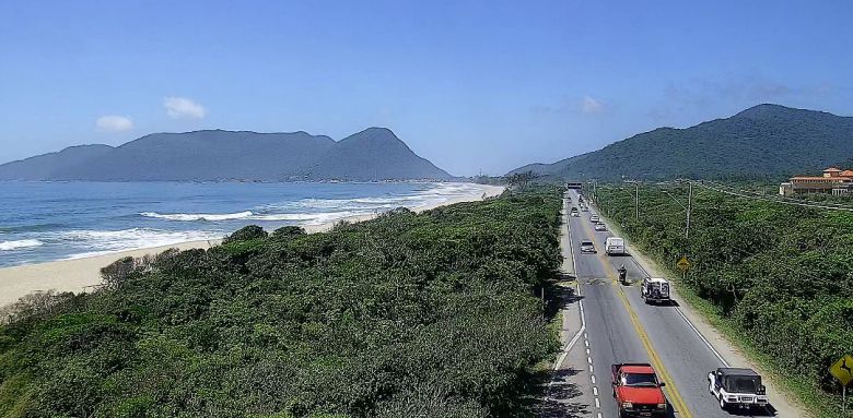 Onda de calor deve continuar sobre o estado de Santa Catarina at� o fim de semana. Cr�dito: Regi�o do Parque da Lagoa do Peri/Florian�polis na tarde do dia 19. Divulga��o twitter @MonitoramentoSC