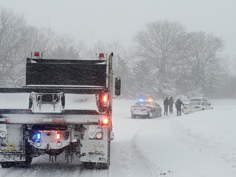 Nova York foi atingida por intensa nevasca no sábado, dia 29. Crédito: Divulgação Polícia Estadual de Nova York 