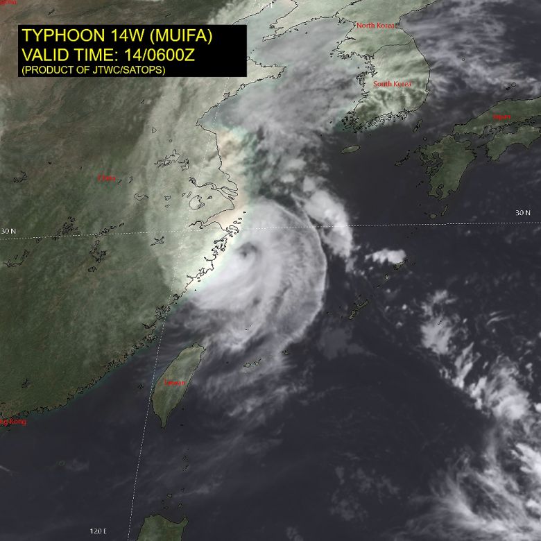 Imagem de satlite mostra o olho do tufo Muifa j muito perto das reas costeiras do leste da China dia 14 de setembro. Crdito: JTWC