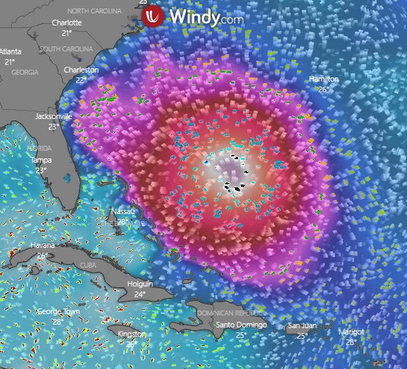 Legenda: Modelo mostra a rea de atuao dos swells gerados pelo grande furaco Fiona nos prximos dias. As ondas chegam  costa leste dos Estados Unidos e s Bermudas. Crdito: WINDY/Modelo FGS