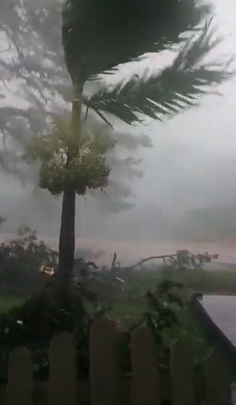 O furaco Ian chegou  Cuba e atravessa o oeste da ilha com rajadas de vento de 200 km/h. Crdito: Pinar Del Rio, reproduo Redes Sociais  