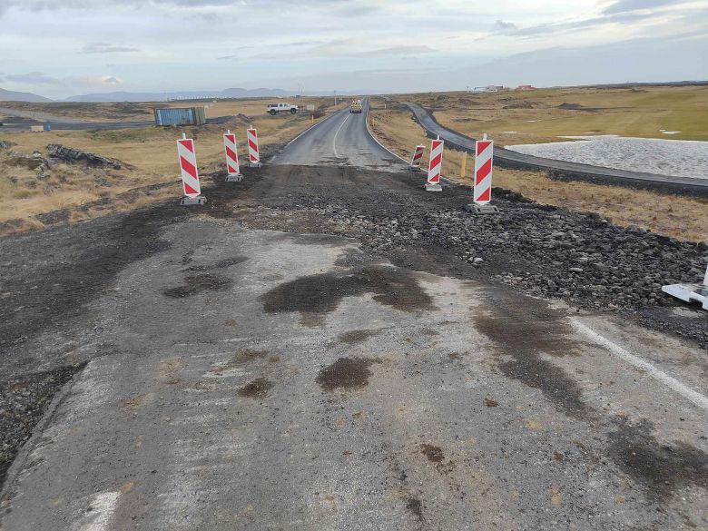 Cerca de 800 sismos leves foram detectados ao redor de Grindavík, localizado no sudoeste da Islândia, durante o dia 14. Crédito: Departamento de Estradas da Islândia  