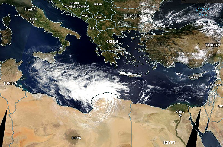 Imagem de satlite mostra a tempestade Daniel prxima  costa da Lbia no domingo, dia 10. A tormenta provocou chuvas torrenciais e inundaes sem precedentes. Crdito: Worldview/NASA 