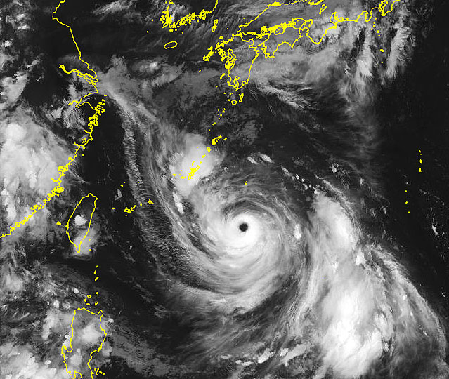 Imagem de satlite mostra o grande tufo Khanun se aproximando das ilhas ao sul do Japo dia 31 de julho. Crdito: Satlite Himawari 8/9/AMJ 
