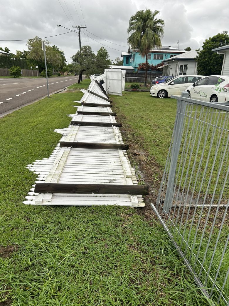 Ventos destrutivos do ciclone Kirrily provocaram diversos danos no interior de Queensland. Crdito: divulgao via X (twitter) @GregPankhurst