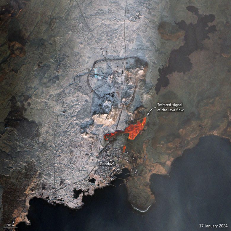 Imagem de satlite mostra o fluxo de lava indo em direo  cidade de Grindavk no dia 17 de janeiro de 2024. Crdito: Copernicus/Sentinel-2/ESA