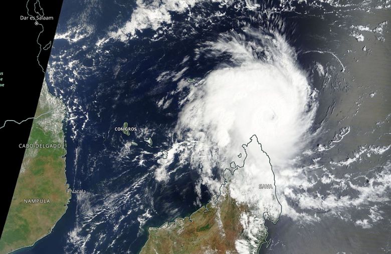 Chido aparece pr�ximo � Madagascar no dia 13 de dezembro. Cr�dito: Worldview/NASA