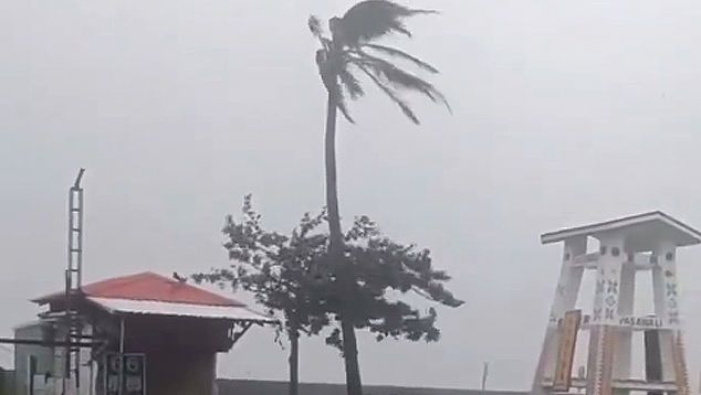 Ventos passaram dos 140 km/h quando Podul chegou a Taiwan. Cr�dito: divulga��o via X @foreignersinTW