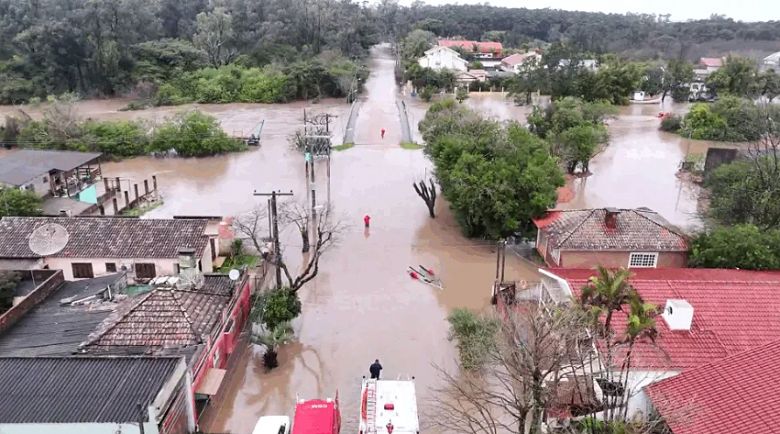 S�o Louren�o do Sul atingido por grande inunda��o decretou calamidade p�blica no dia 23. Cr�dito: Prefeitura de S�o Louren�o do Sul 
