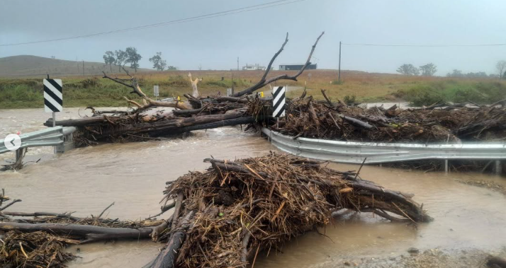 Danos s�o extensos em planta��es e pastagens de Nova Gales do Sul. Cr�dito: divulga��o via Instagram @bureauofmeteorology 