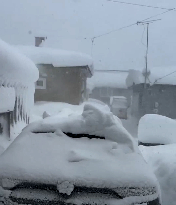 Forte nevasca atingiu Kushiro, em Hokkaido, no Jap�o, causando muitos transtornos esta semana. Cr�dito: divulga��o via X @WeatherMonitors<BR> 