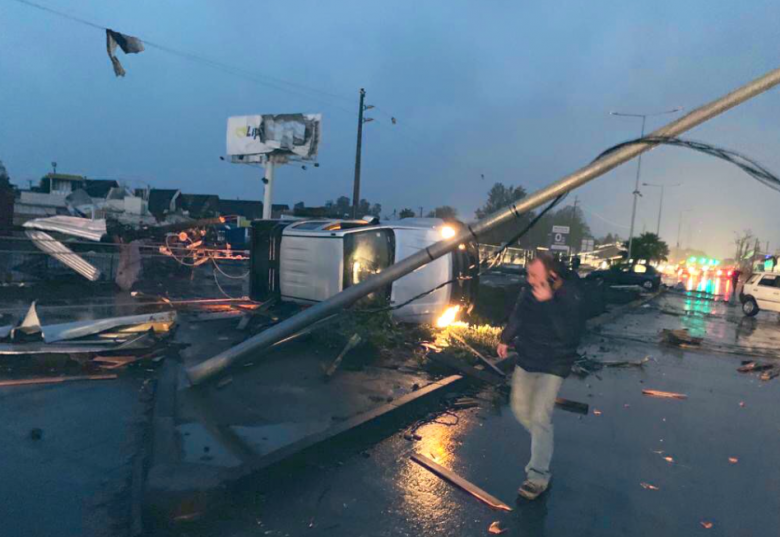 Regio de Los ngeles atingida por tornado em evento severo de 2019. Crdito: @biobio/redes sociais chilenas 