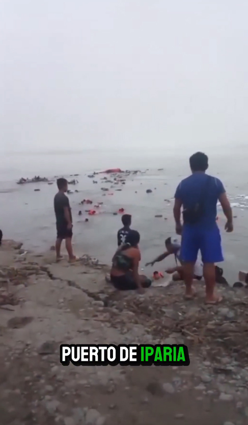 Margem do rio Ucayli onde uma eros�o afundou embarca��es no dia primeiro. Cr�dito: reprodu��o/divulga��o via X @PoliciaPeru