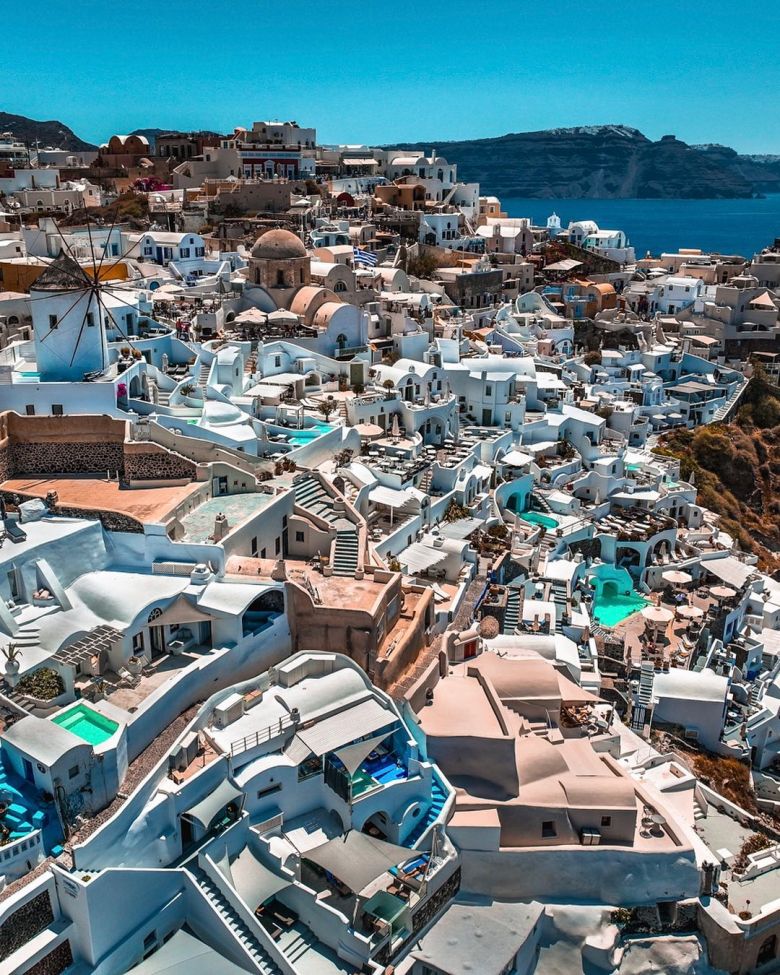 Imagem ilustrativa da ilha de Santorini, na Gr�cia, que abriga cerca de 15 mil habitantes. Cr�dito: divulga��o via Instagram @world walkerz 