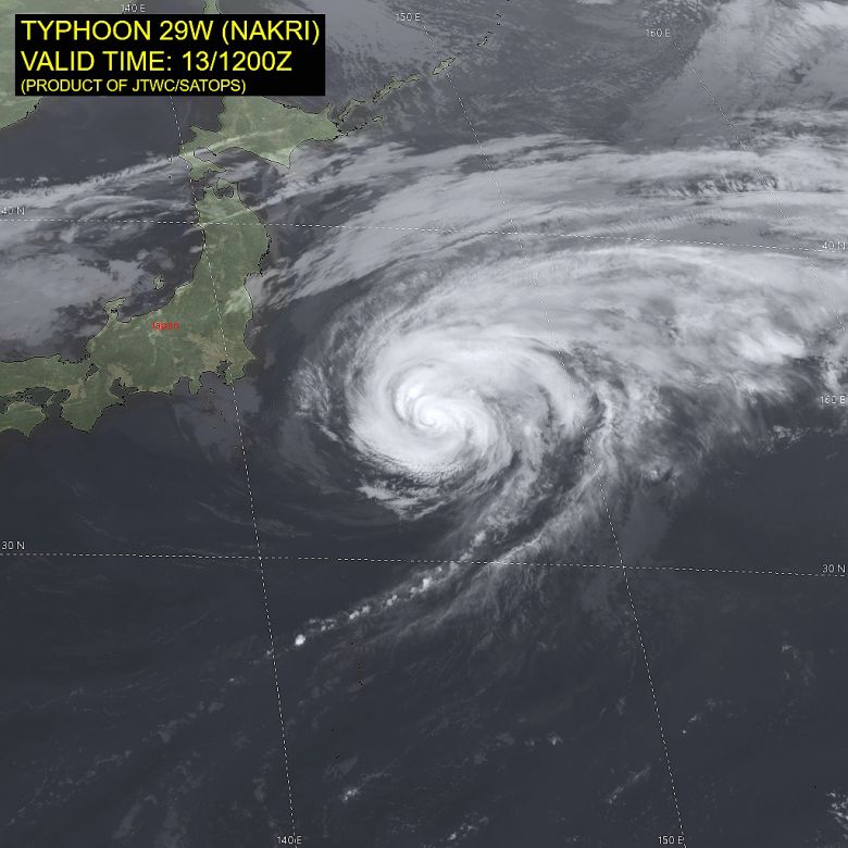 Imagem de sat�lite mostra o tuf�o Nakri rumo ao oceano nesta segunda-feira. Cr�dito: JTWC 