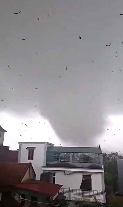 Tuf�o Bualoi chega arrasador ao centro-norte do Vietn�. Cr�dito: divulga��o via X @usd0705