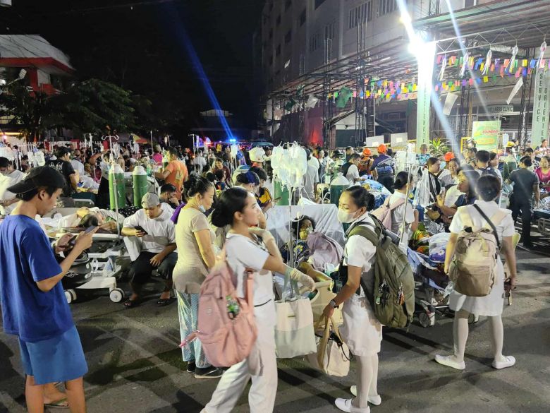 Nmero de feridos chega a 150 em forte sismo nas Filipinas. Crdito: divulgao via X @sanjeevkafley 