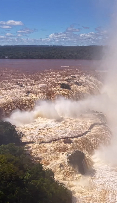 Registro das Cataratas do Igua�u no dia 25 de outubro. Cr�dito: divulga��o via Instagram @cataratasdoiguacu 