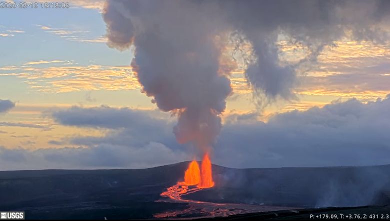 Erup��o Kilauea em andamento no Hava�, dia 10 de mar�o. Cr�dito: reprodu��o/divulga��o youtube @usgs<BR>