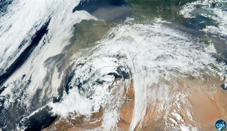 Imagem de sat�lite mostra as nuvens da tempestade Regina, que cobrem o Marrocos e a Espanha. Cr�dito: captura do dia 4/CIRA