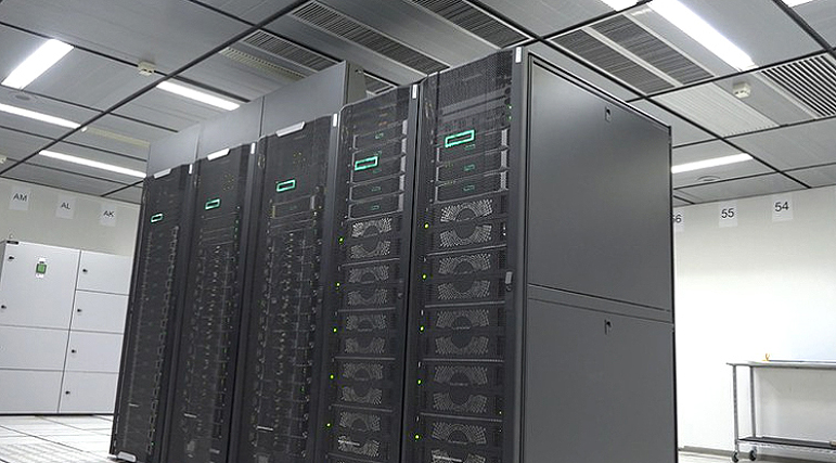 Supercomputador foi adquirido em 2024 e passou por fases de testes no ano passado. Cr�dito: SECOM/INPE